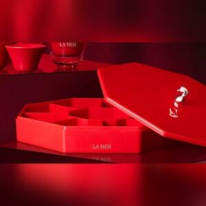 La Mer Red Prosperity Caddy Box With Horse Deco NWT